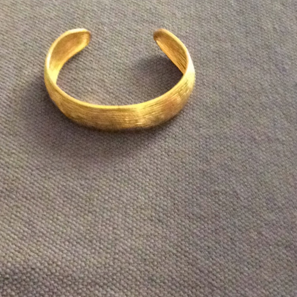 Gold bracelet cuff